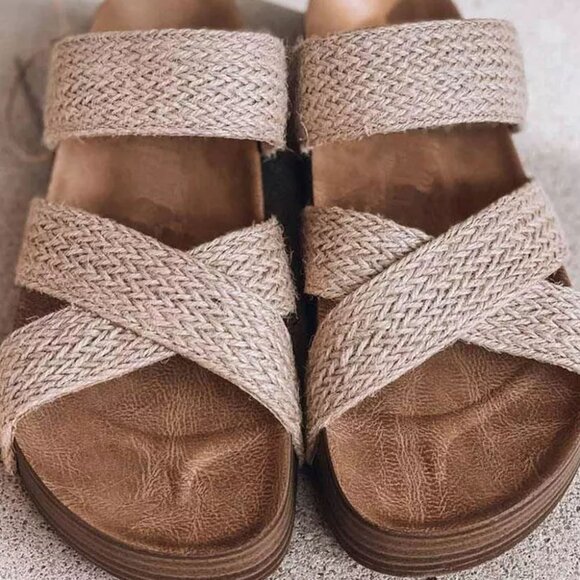 NWT Beige Woven Criss Cross Slip-On Slippers โ Sizes 7 & 8 - Picture 4 of 4